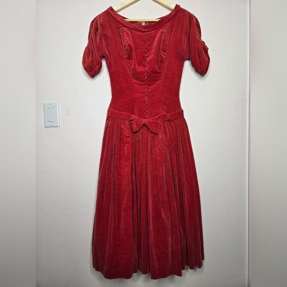 Vintage Elegant Red Velvet Dress Buttons Bow Scoop Neck Short Sleeve - Picture 1 of 9